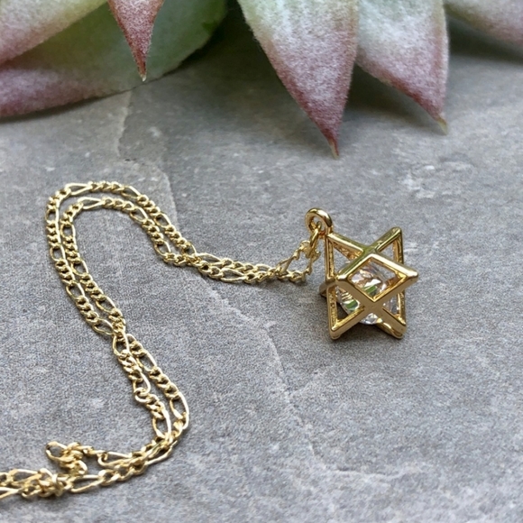 Shooting Star 22K Gold Geometric Necklace - Picture 2 of 4